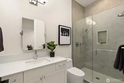 836 130th Avenue NE, Bellevue, WA 98005 - Photo 30