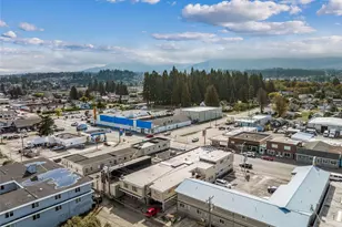 527 E 1st St, Port Angeles, WA 98362 - Photo 16