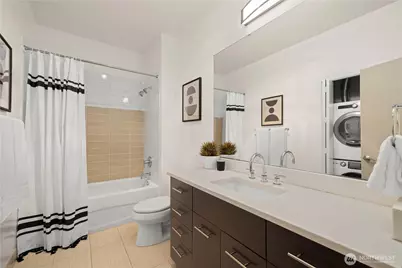 2960 Eastlake Avenue E #403, Seattle, WA 98102 - Photo 16