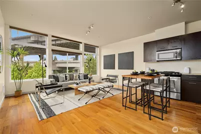 2960 Eastlake Avenue E #403, Seattle, WA 98102 - Photo 4