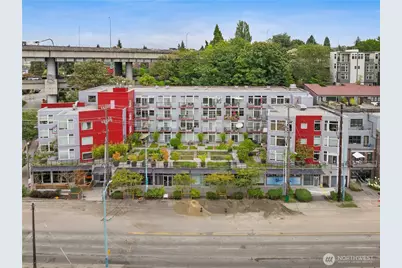 2960 Eastlake Avenue E #403, Seattle, WA 98102 - Photo 24