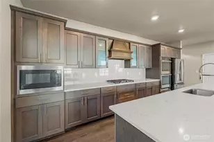 20416 SE 257th St, Covington, WA 98042 - Photo 8