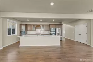 20416 SE 257th St, Covington, WA 98042 - Photo 6