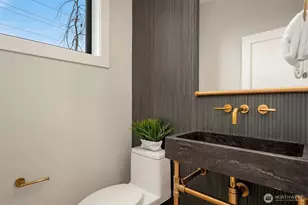 5916 10805 108th Ave NE, Kirkland, WA 98033 - Photo 14