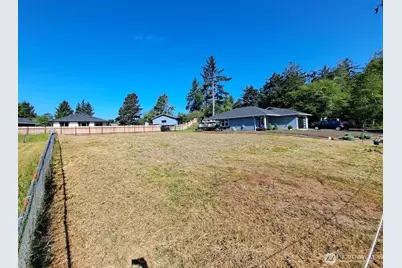729 Wood Duck Avenue SE, Ocean Shores, WA 98569 - Photo 8