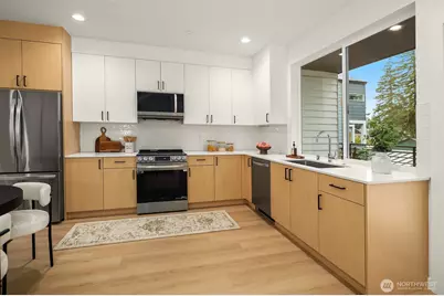 18015 2nd Avenue NE #A, Shoreline, WA 98155 - Photo 2