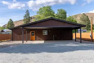 1110 Riverside Ave, Twisp, WA 98856 - Photo 2