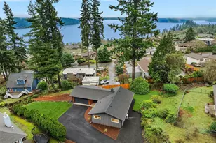 11203 Hallstrom Dr NW, Gig Harbor, WA 98332 - Photo 4