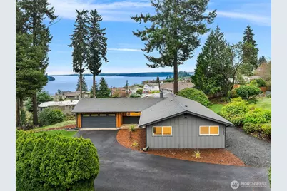 11203 Hallstrom Drive NW, Gig Harbor, WA 98332 - Photo 2