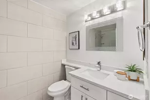 10 143rd Ave SE, Bellevue, WA 98007 - Photo 18