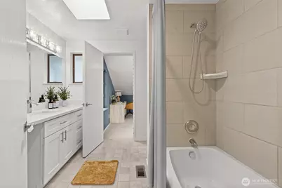 10 143rd Avenue SE #4, Bellevue, WA 98007 - Photo 22