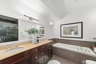 745 Bellevue Ave E, Seattle, WA 98102 - Photo 24