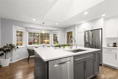 9713 S 204th Court, Kent, WA 98031 - Photo 12