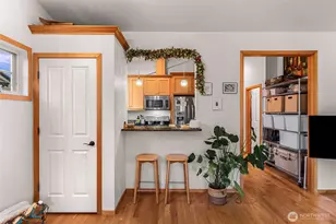 1095 Essex St, Camano Island, WA 98282 - Photo 8