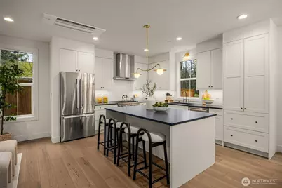 10606 NE 54th Lane, Kirkland, WA 98033 - Photo 12