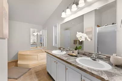 954 Garfield Avenue, Blaine, WA 98230 - Photo 18