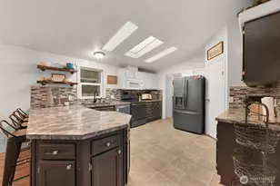 954 Garfield Ave, Blaine, WA 98230 - Photo 6