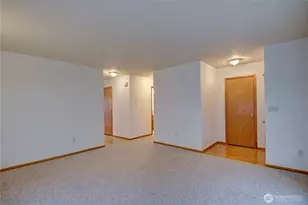 1072 Sinclair Ln, Burlington, WA 98233 - Photo 10