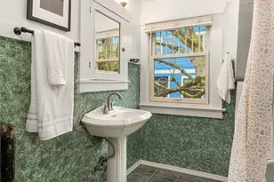 4511 1st Ave NE, Seattle, WA 98105 - Photo 22