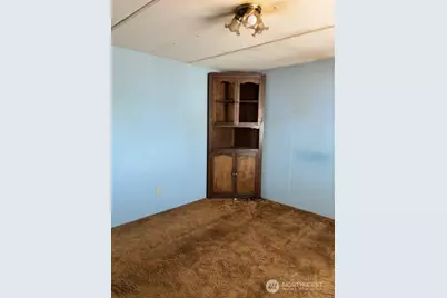 823 Cottonwood Drive, Enumclaw, WA 98022 - Photo 8