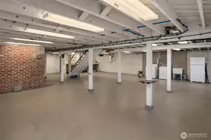 914 22nd Ave E, Seattle, WA 98112 - Photo 32