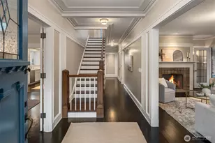 914 22nd Ave E, Seattle, WA 98112 - Photo 2