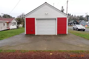 102 W Emerson Ave, Hoquiam, WA 98550 - Photo 4