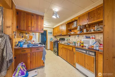 1103 W Spruce Street, Port Angeles, WA 98363 - Photo 2