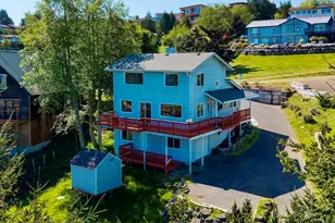 320 N North St, Sequim, WA 98382 - Photo 2