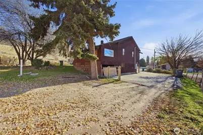 5 35th Street NW, East Wenatchee, WA 98802 - Photo 8