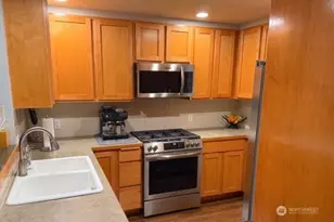 2607 Western Ave, Seattle, WA 98121 - Photo 8