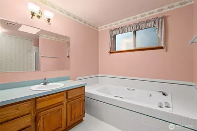 250 NE Panther Lake Rd, Bremerton, WA 98312 - Photo 20