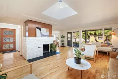 310 NE 161st Street, Shoreline, WA 98155 - Photo 6