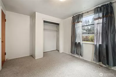 15726 Palatine Avenue N, Shoreline, WA 98133 - Photo 18