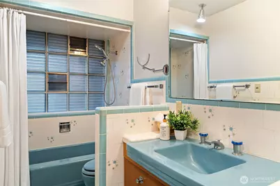 8154 E Seaview Drive, Port Orchard, WA 98366 - Photo 26