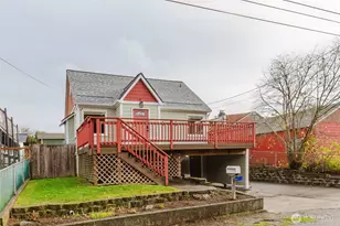 1908 Snyder Ave, Bremerton, WA 98312 - Photo 2