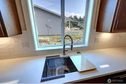 811 NE 357th Street, Ocean Park, WA 98640 - Photo 16