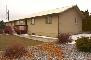 210 W Ash St, Waterville, WA 98858 - Photo 1