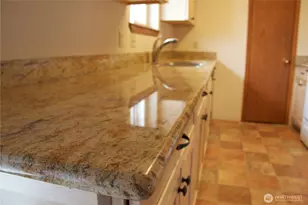 210 W Ash St, Waterville, WA 98858 - Photo 4