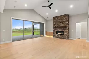 249 Trailblazer Ln, Castle Rock, WA 98611 - Photo 10