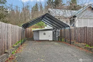 610 Barnhart St, Raymond, WA 98577 - Photo 6