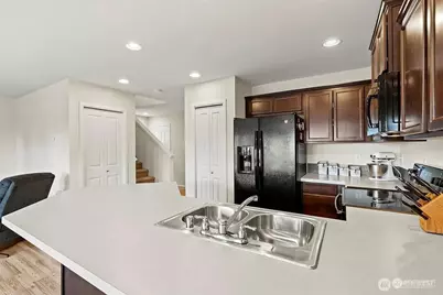 1932 76th Ave SE, Lake Stevens, WA 98258 - Photo 6