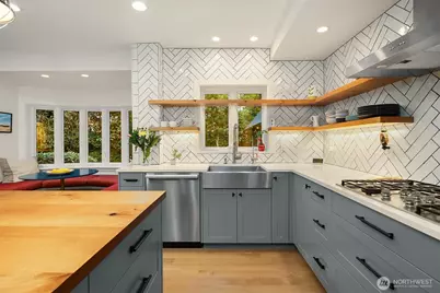 3530 W Laurelhurst Drive NE, Seattle, WA 98105 - Photo 6