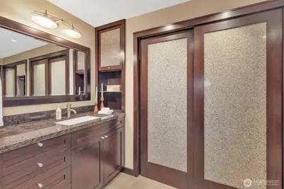 1231 5th Avenue N #101, Seattle, WA 98109 - Photo 14