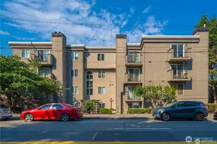 4831 Fauntleroy Wy SW, Seattle, WA 98116 - Photo 2