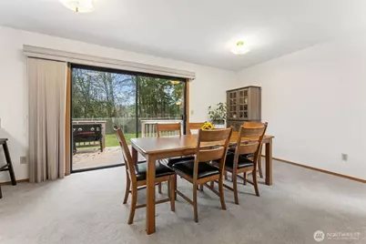 828 Livingston Street NE, Lacey, WA 98516 - Photo 10