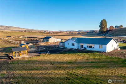 10881 Upper Badger Pocket Rd, Ellensburg, WA 98926 - Photo 14