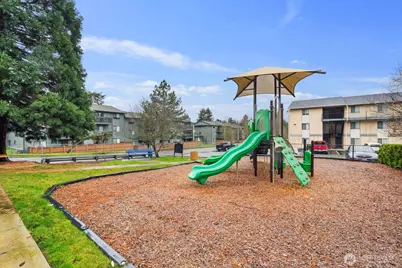 14510 124th Avenue NE #C28, Kirkland, WA 98034 - Photo 16