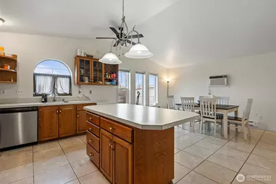 640 S Clover Drive, Moses Lake, WA 98837 - Photo 12