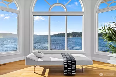 2819 E Lake Sammamish Parkway NE, Sammamish, WA 98074 - Photo 1